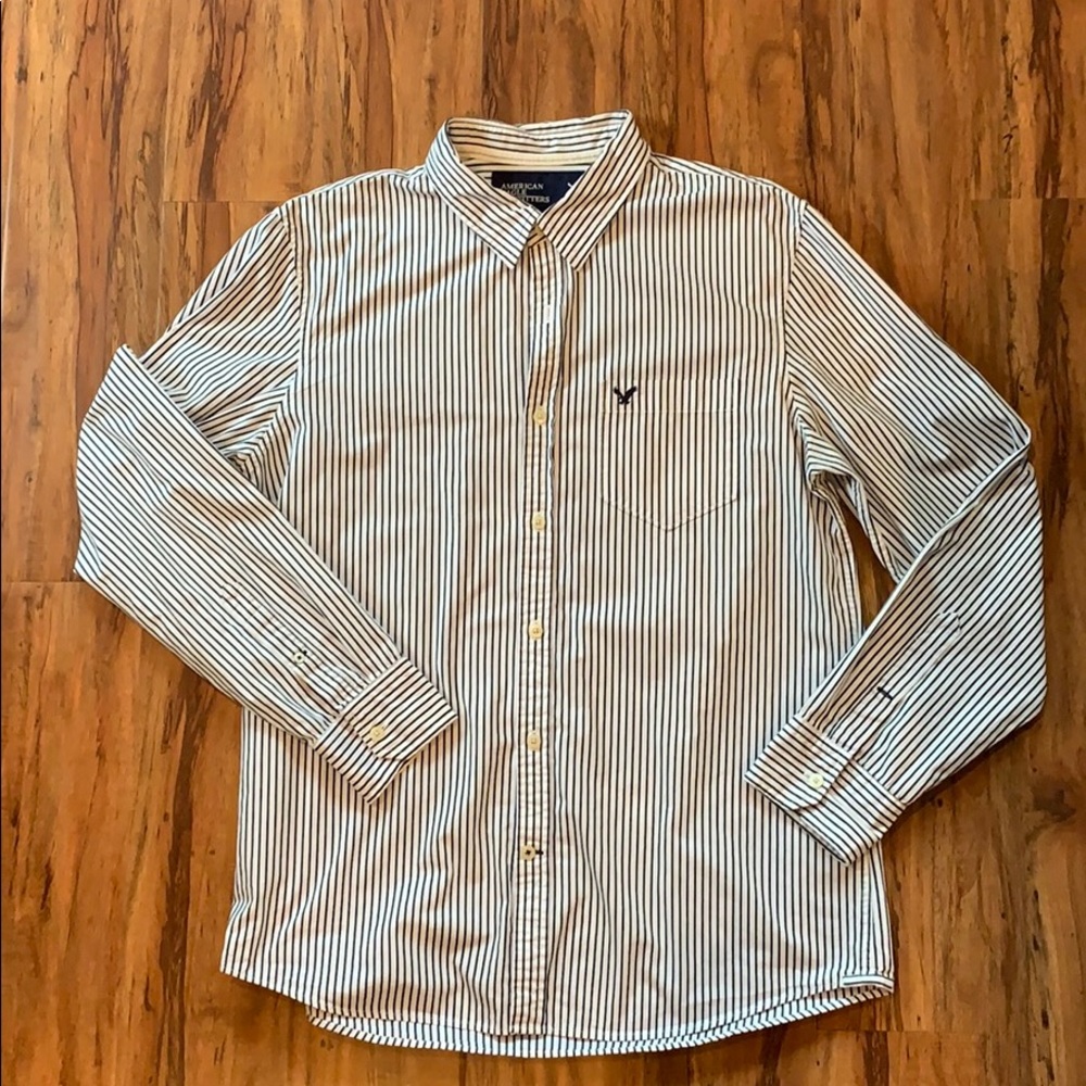 American Eagle men’s striped casual button down.